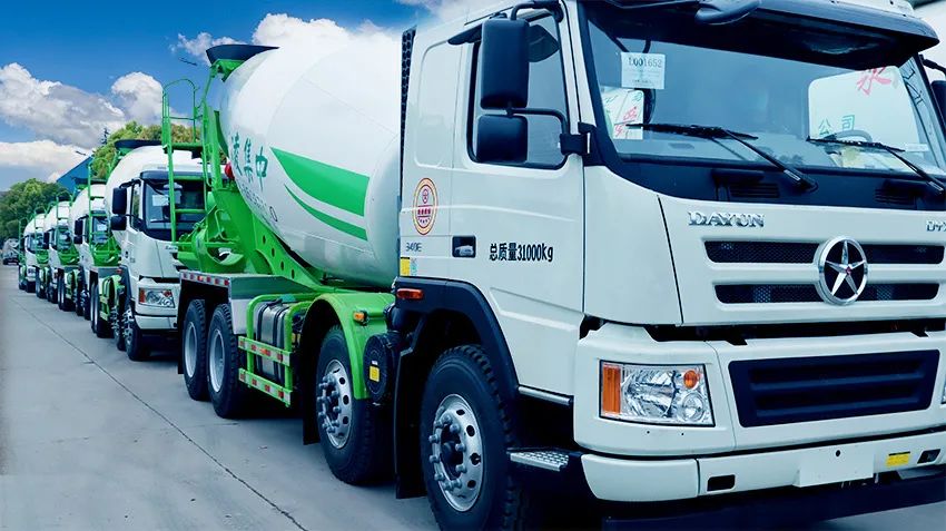 行家客戶一年內(nèi)入手幾十臺凌宇車 這次又看中“凌云”組合！