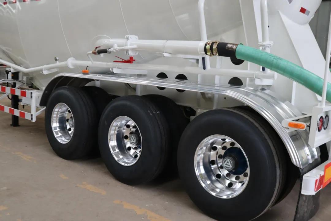 奧運(yùn)拼搏，中集凌宇“小白罐”奪金時(shí)刻！